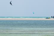 Praticare il kitesurf in Qatar 